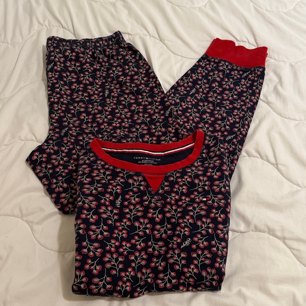 Tommy Hilfiger Pajamas Set.